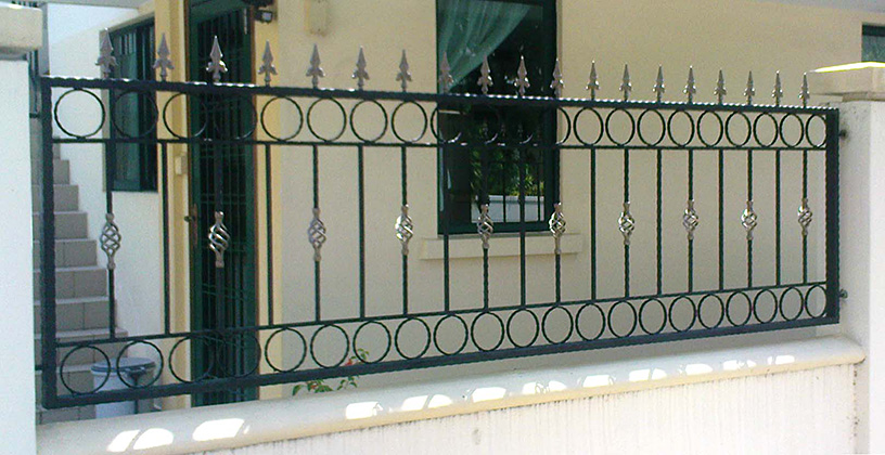 Wrought Iron Fence Design with Top Arrows